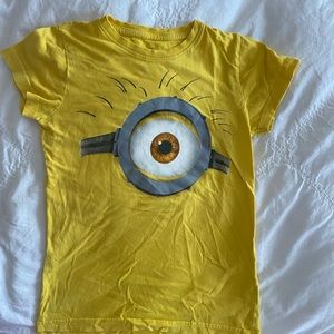 universal minions t-shirt size small